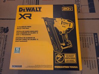 DeWalt XR 20V 15GA Angled Finish Nailer DCN650B