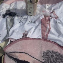 Girly Shower Curtain, Trash Can, Kleenex Caddy & Rug (4 Piece Set)