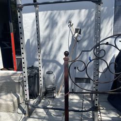 Complete Home Gym Setup – Squat Rack/Bench + Pull-Up Bar + 180lbs Plat - $495 (redwood city)