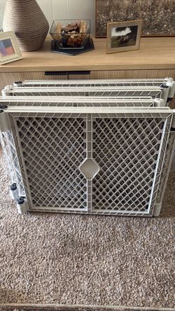 Baby play yard gray plastic