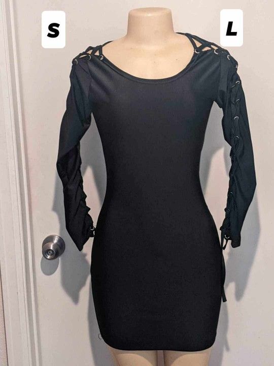 New Women's Dress Available In Size Small And Large