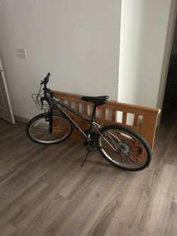 Gray Mountain Bike with Front Suspension