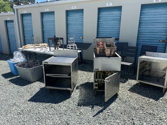 Complete storage unit for sale: Restaurant equipment and supplies