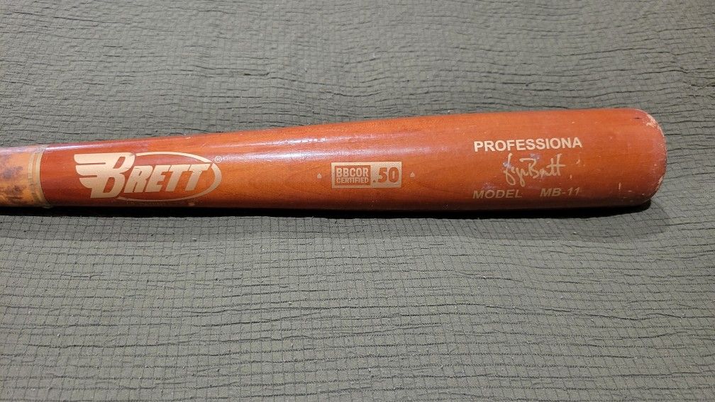 Brett Bros. Maple/Bamboo Wood BBCOR Baseball Bat: MB110