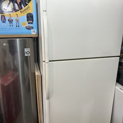 Kenmore Refrigerator 