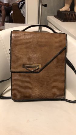 Leather crossbody bag