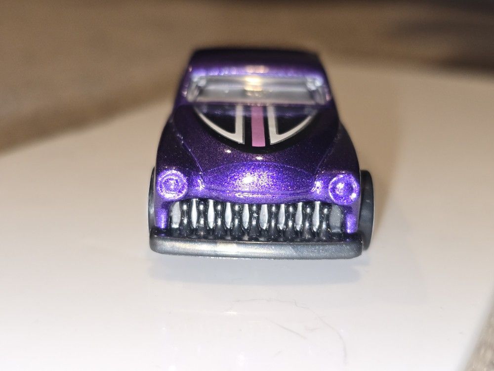 Hot Wheels - Purple Passion