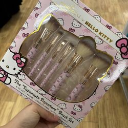 Hello Kitty Brushes