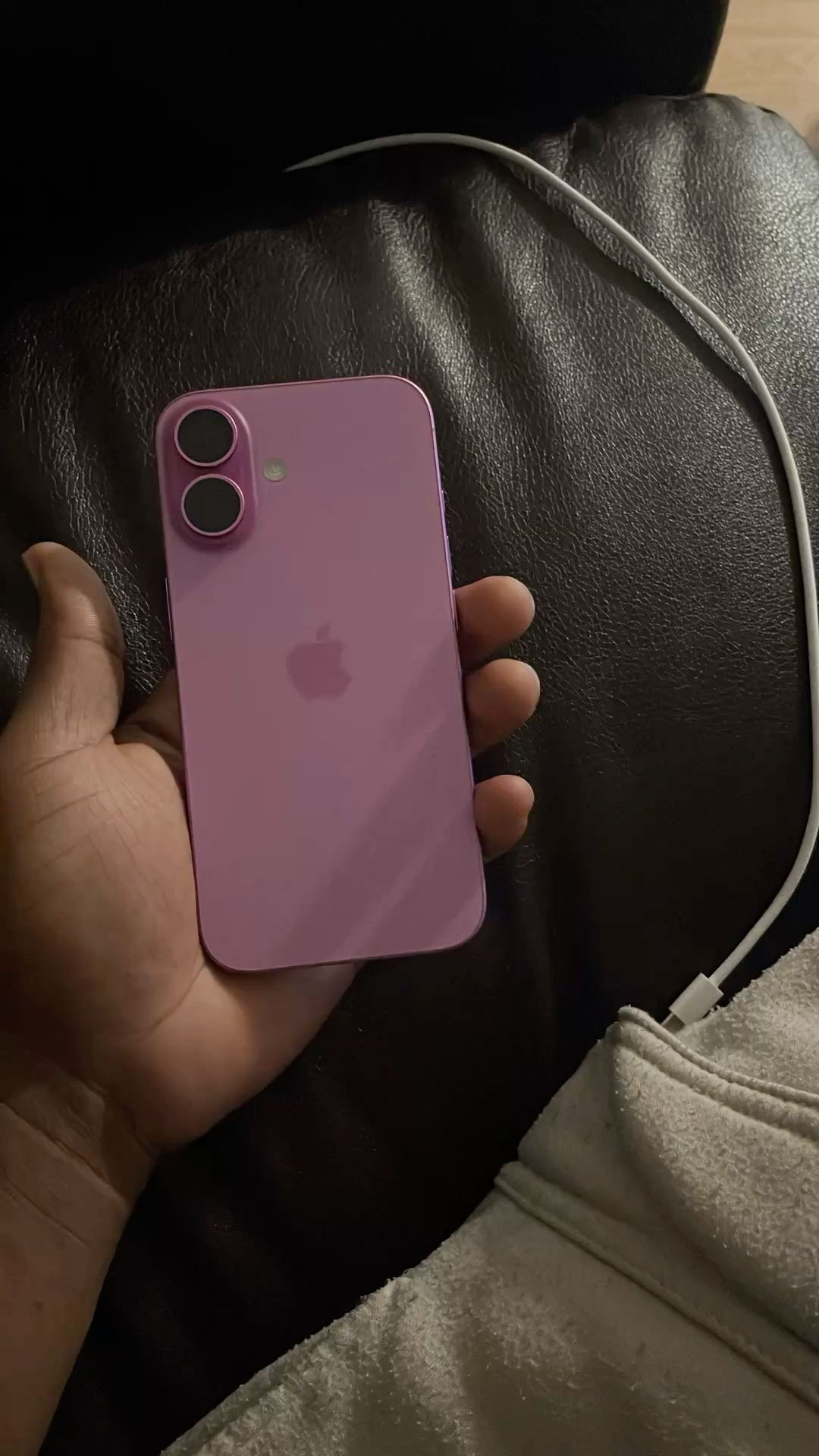 iPhone 16