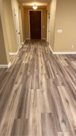 VINYL PLANK FLOORING 