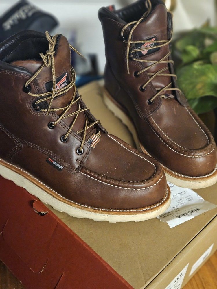 New Red Wing Boots Size 10