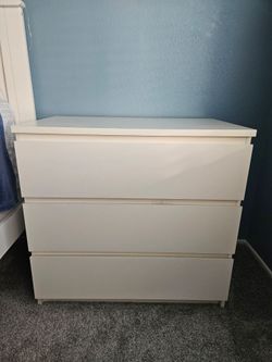 White Ikea 3 Drawer Chest