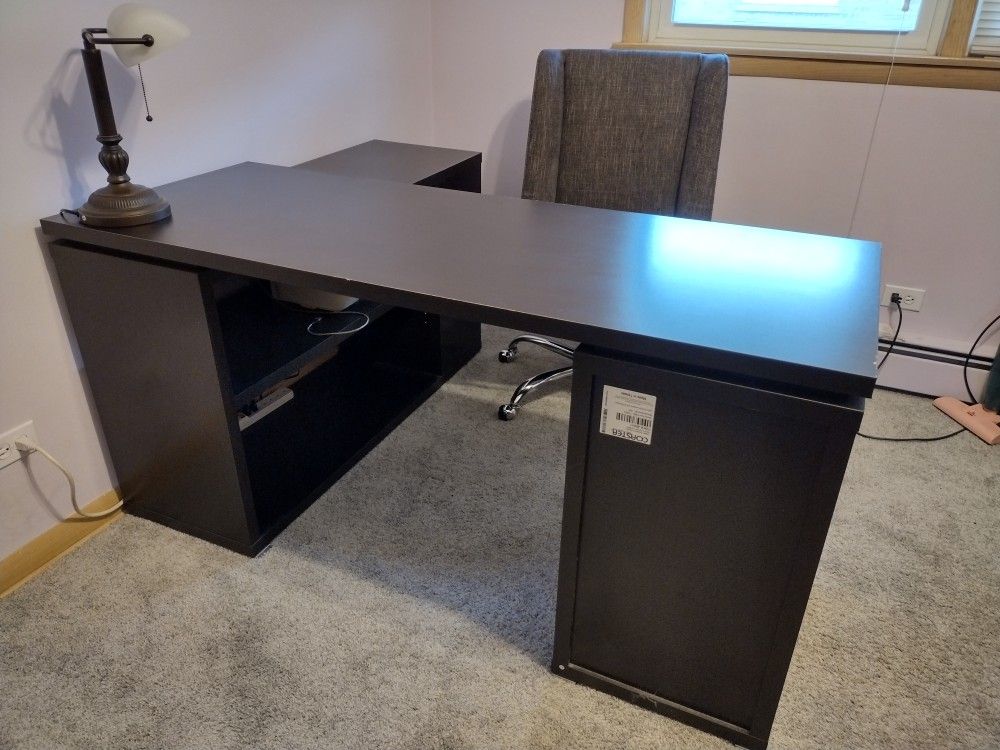 Brown Desk with Chair & Lamp
