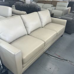  Beautiful Leather Couches In Stock, Same Day Delivery 