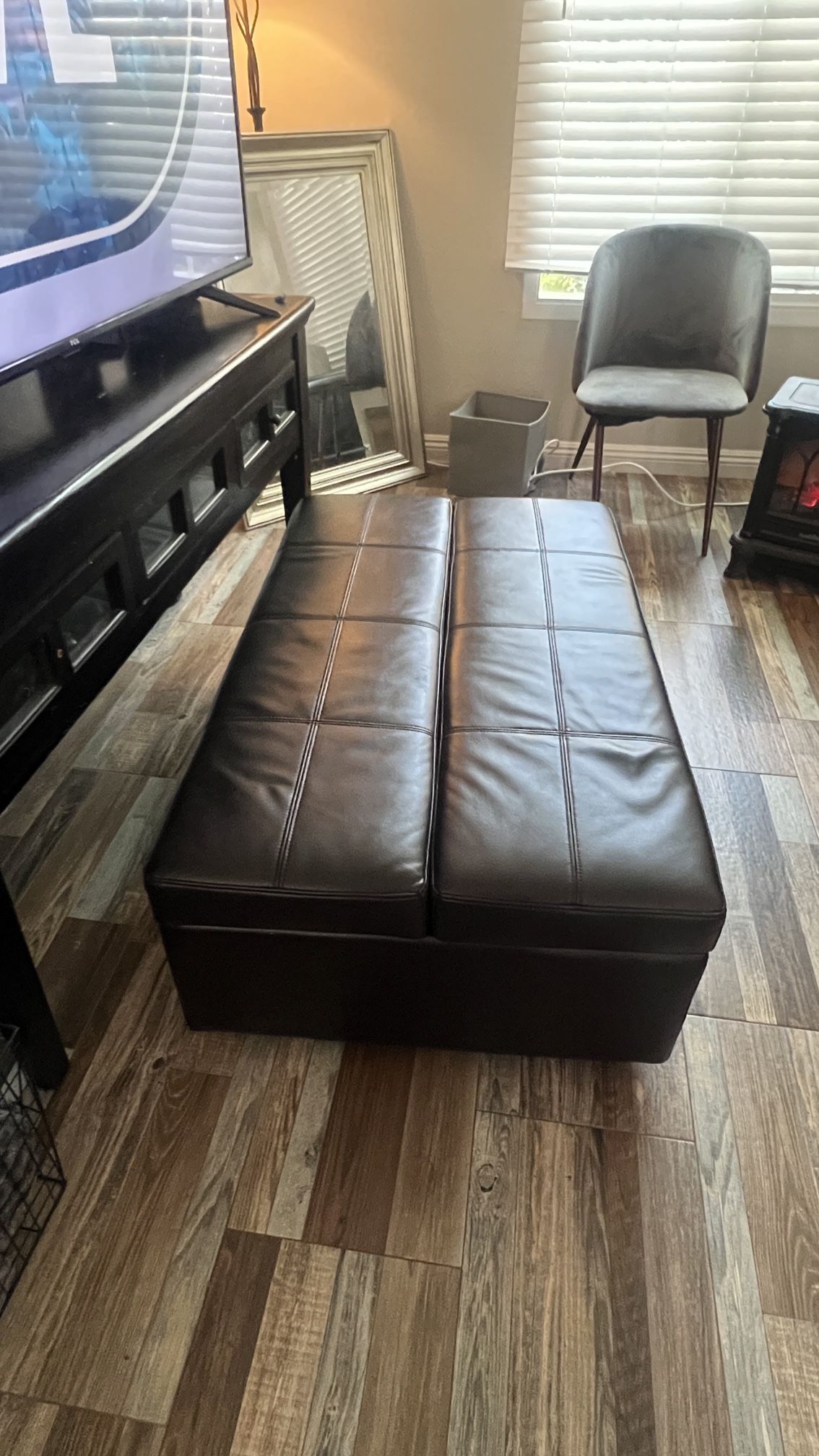Ottoman/pull Out Twin Bed 