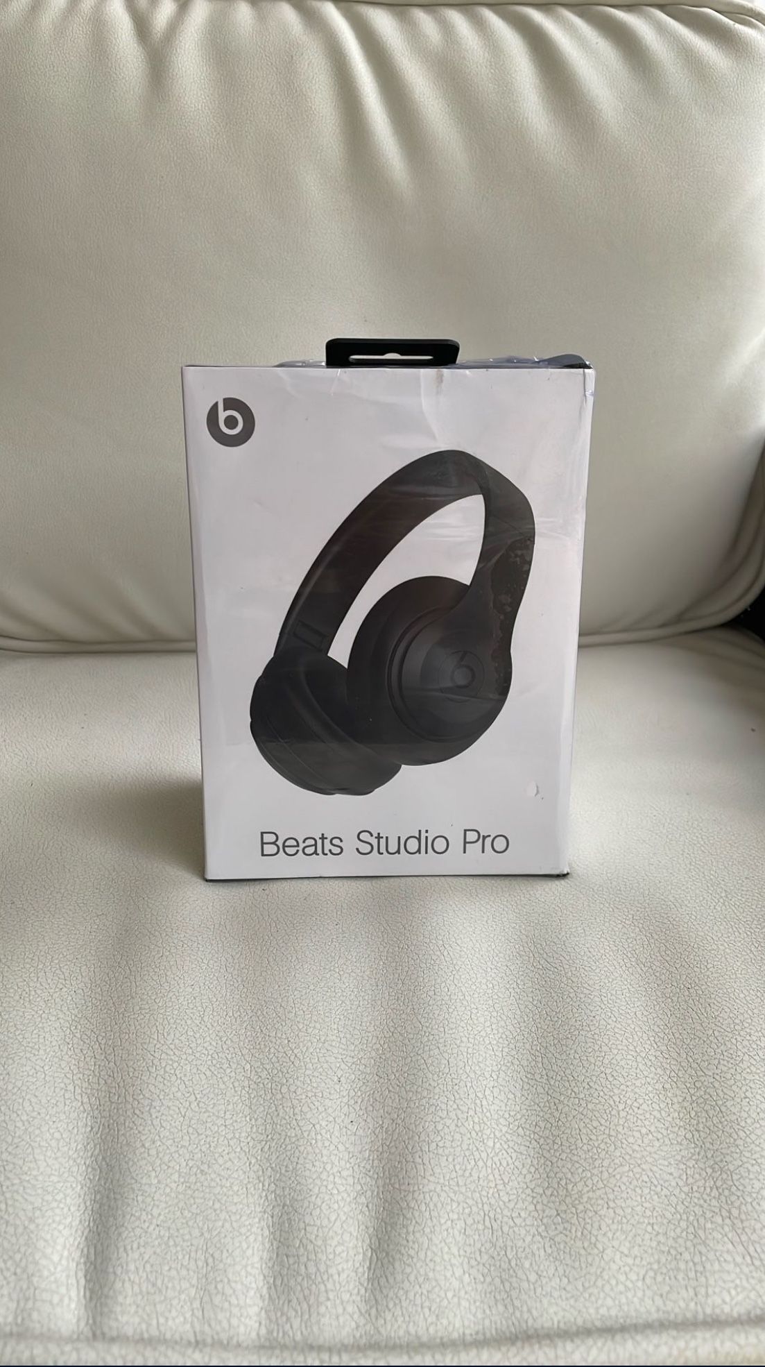 Beats Studio Pro (Black)