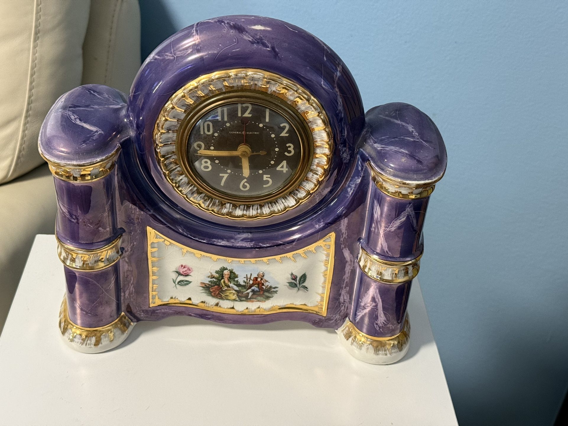 Vintage Electric Sessions Mantle Clock. By American Beauti-Lamp W/22K Gold Trim!