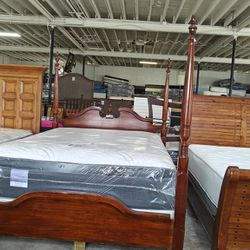 Queen Size Mattress And Box Spring With Bedframe 🚚 Free Delivery 🚚