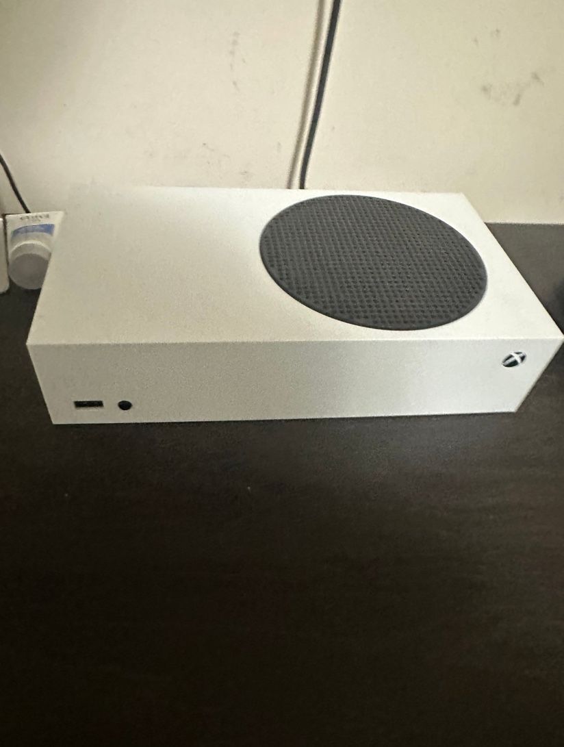 Xbox Series S , with One Controller , And Box , 