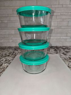 Set of 4 Anchor Hocking glass food containers - 2 cups