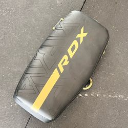 Kickboxing / Punching Pad 