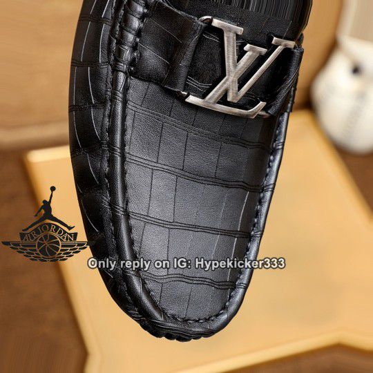 Vuitton dress LV leather LV shoes For sale shoes for Sale in Los