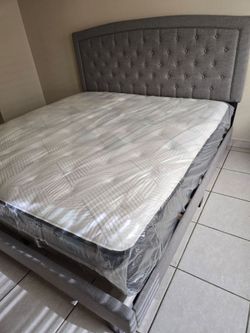 King Sizes bed with Mattress