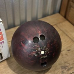 Columbia 300 Pearlized Purple Beast Bowling Ball – 14 lbs 3 oz (With Box)