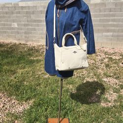 Coach white leather crossbody bag #preppy #minimalist #luxury