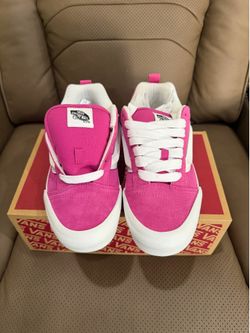 VANS KNU SKOOL