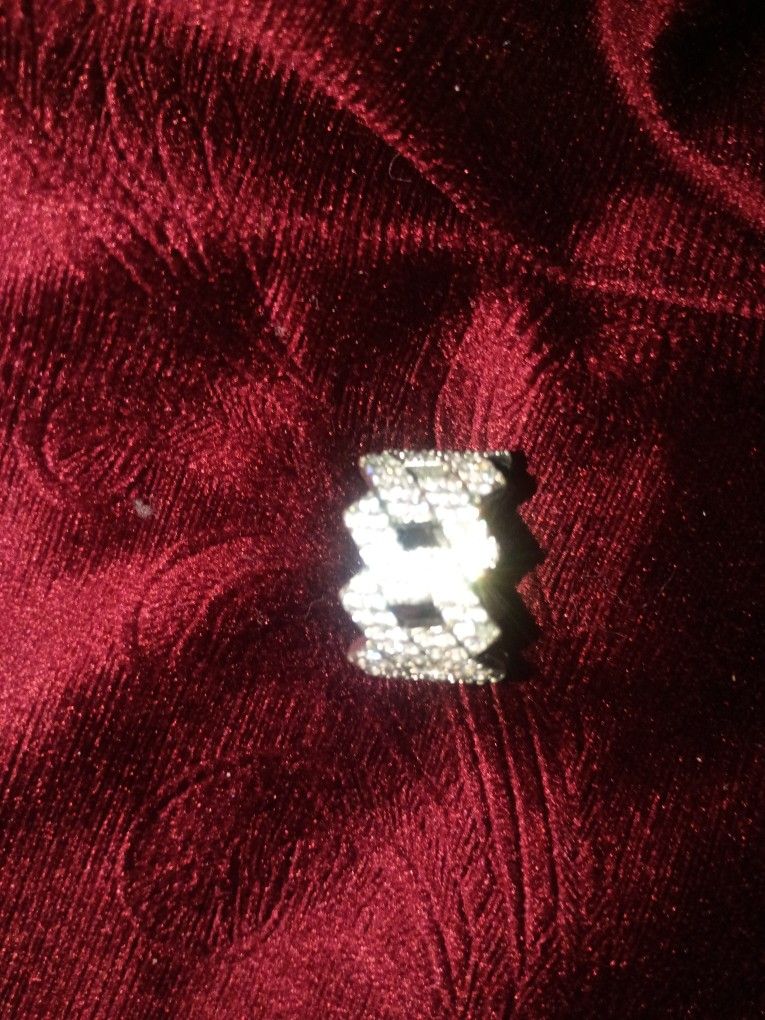 Silver Ring With Moissanite Diamonds