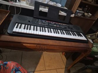 Yamaha Keyboard Piano Full Digital Excellent Condition