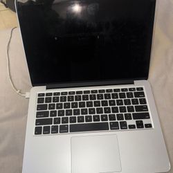 13 Inch MacBook Pro Early 2015 Model 