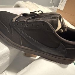 Jordan 1 travis scott Velvet Brown New 11.5