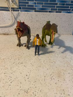 Jurassic World Dinosaur and Figure Toy Set