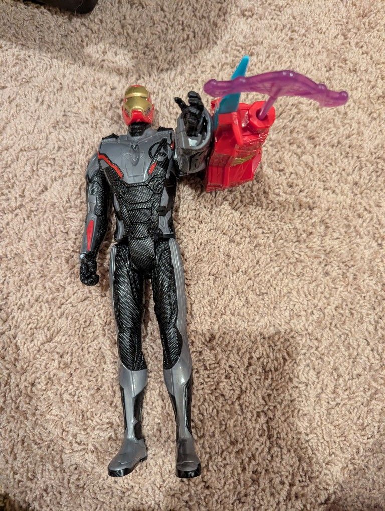 Shooting Iron Man Action Figure