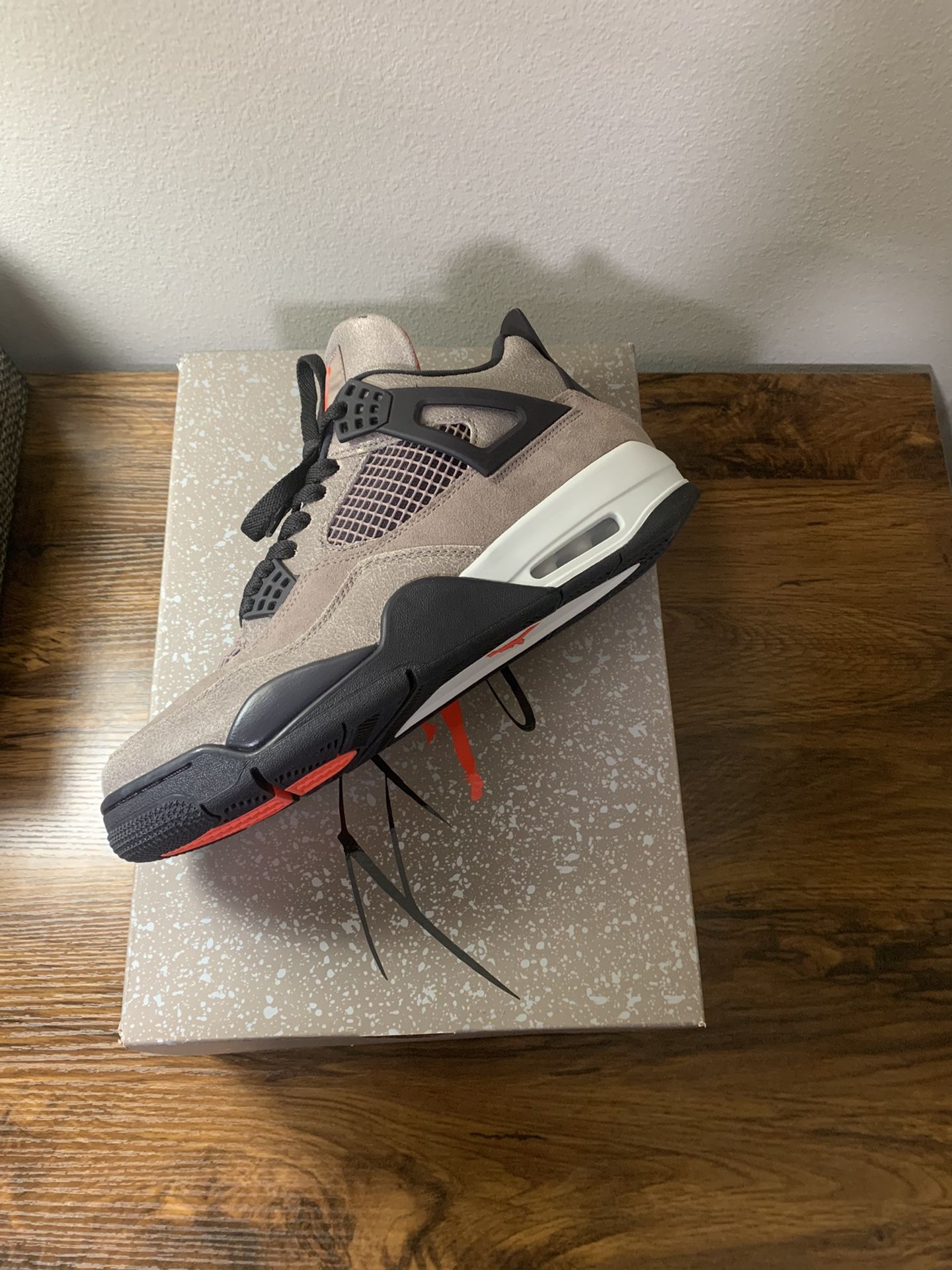 Jordan 4 Taupe Haze