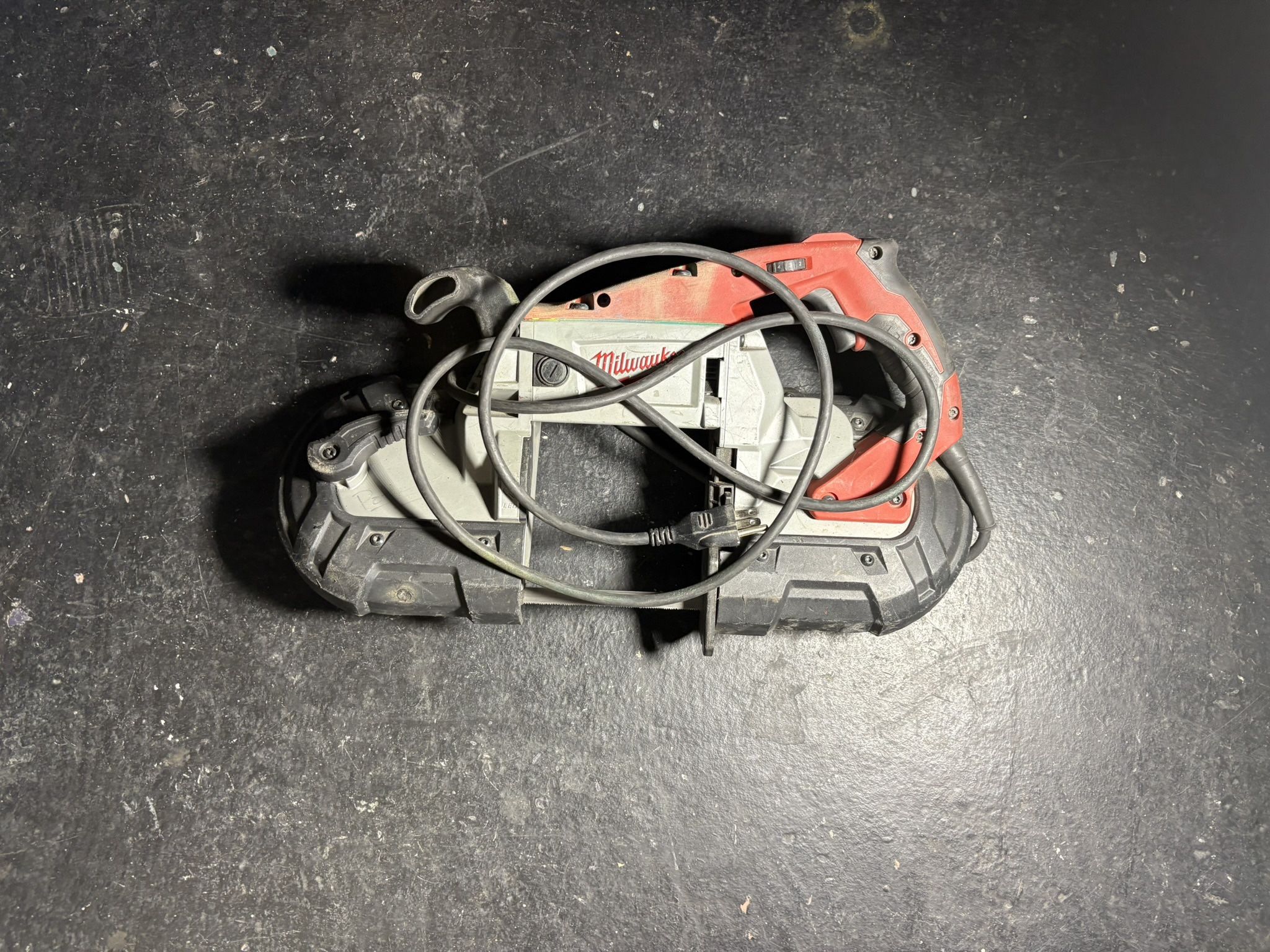Milwaukee Deep Cut Bandsaw Corded