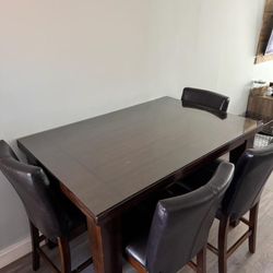 Wood Table + Chairs With Glass Top For Sale 🚨