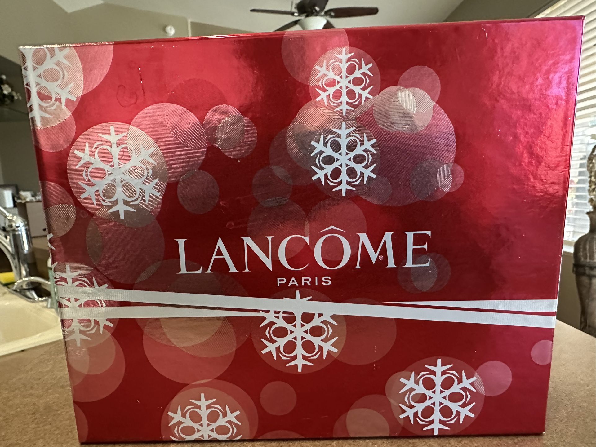 Tresor L’eau De Parfum Gift Box By Lancome