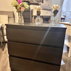 3 Drawer Dresser $80 Pick up Mira Mesa 