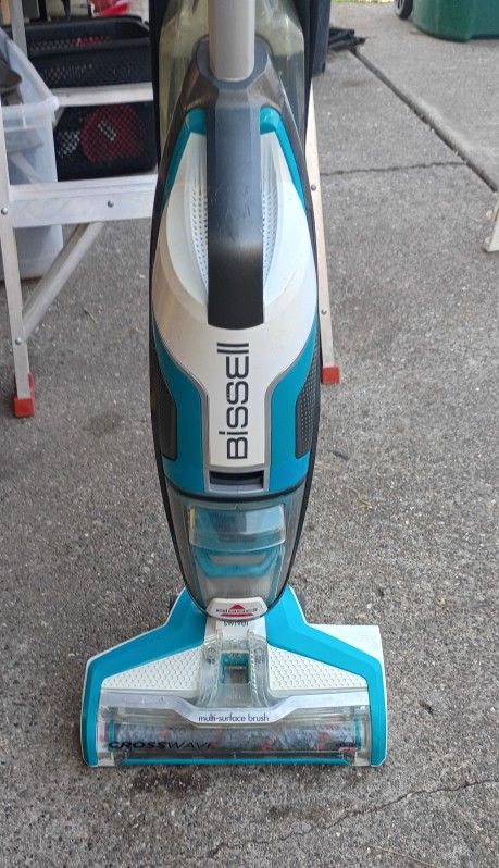 BISSELL Multi-Surface Wet/Dry Vacuum Cleaner