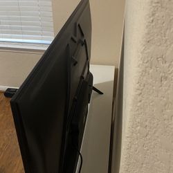 50” 4K UHD Led Smart Tv