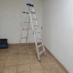 Werner 8 Foot Aluminum Ladder 250 LB Capacity