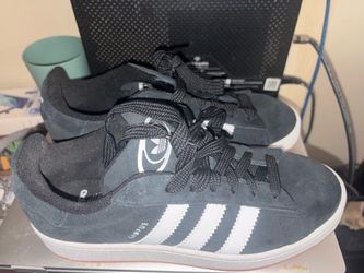 Adidas’s black & white campus shoes