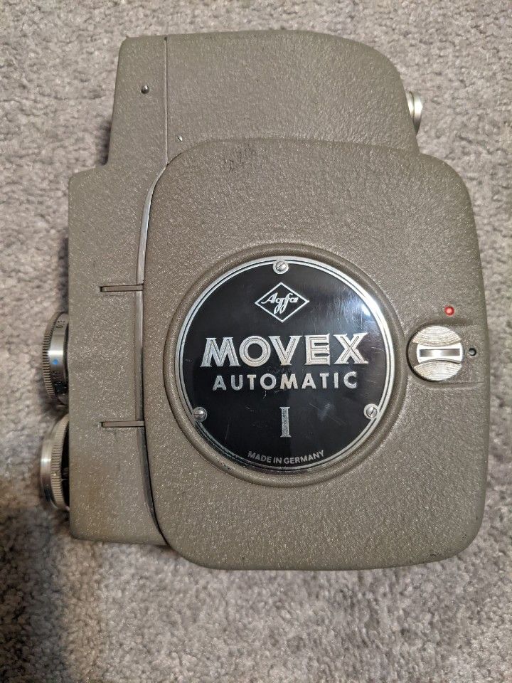 Agfa Movex Automatic I, 

Vintage 1958 Double 8mm movie camera