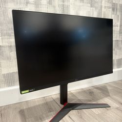 LG UltraGear 27GL83A-B 27-Inch IPS Gaming Monitor, QHD, 144Hz, 1ms, GtG, HDR 10, NVIDIA G-SYNC, AMD FreeSync, Black