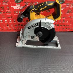 DEWALT XR 20V MAX CORDLESS BRUSHLESS 6-1/2-IN. SIDEWINDER STYLE CIRCULAR SAW ( TOOL ONLY )