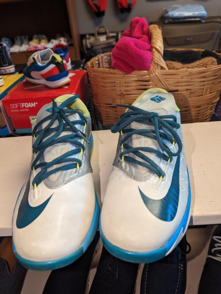 Nike Kd6 "Pure Platinum Size 7y