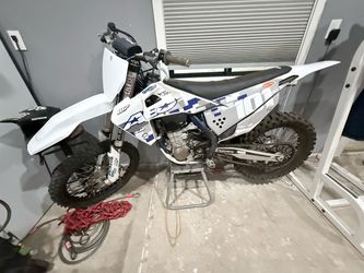 Huskvarna 450 FC